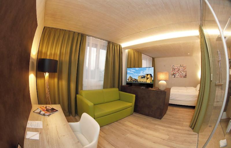 Hotel Zentrum Für Visionen image