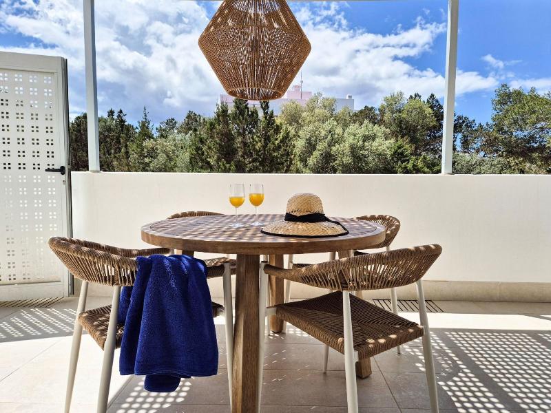 Apartaments Proa Es Pujols image