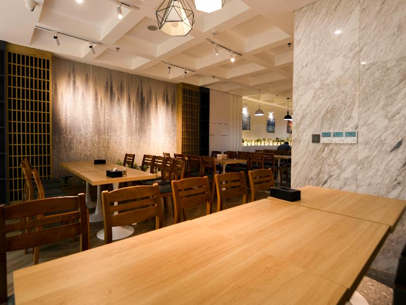 Anstay Residence by A La Carte  Ha Long image