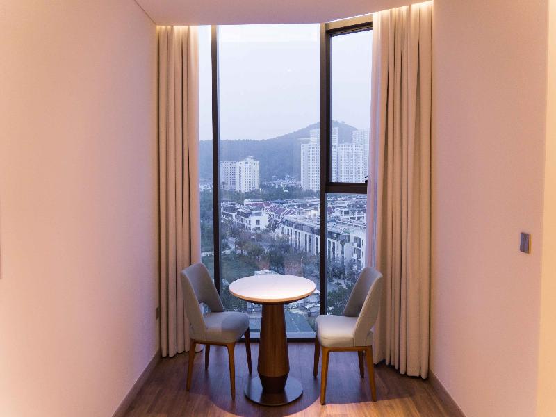 Anstay Residence by A La Carte  Ha Long image
