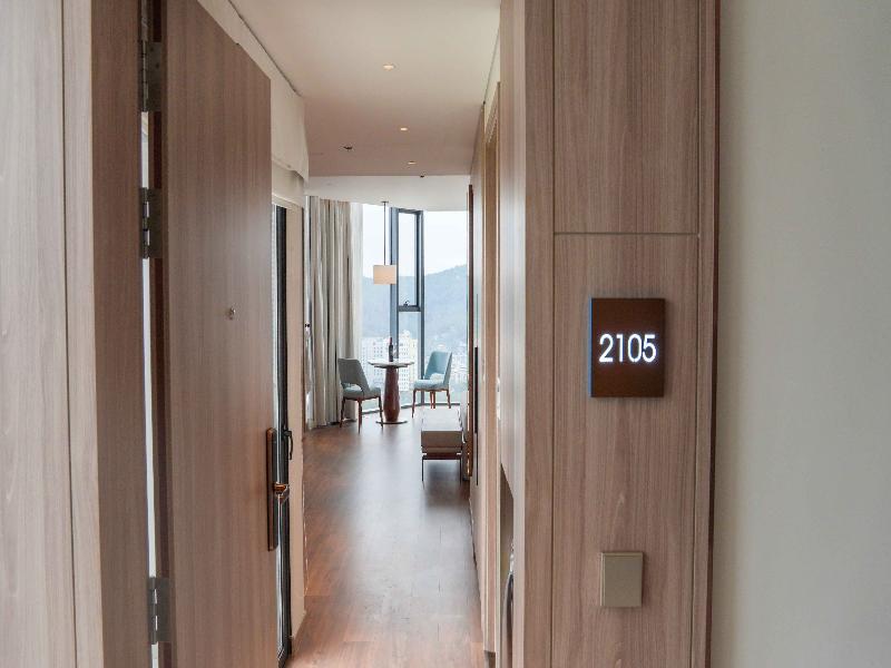 Anstay Residence by A La Carte  Ha Long image