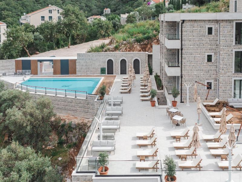 Hotel kingStone Budva image