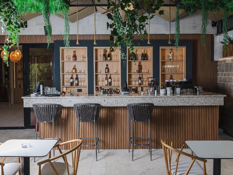 Hotel kingStone Budva image
