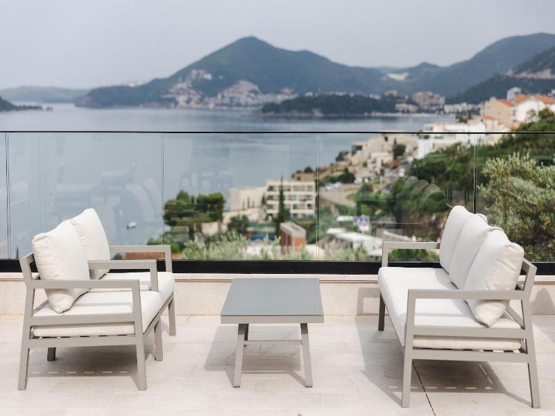 Hotel kingStone Budva image