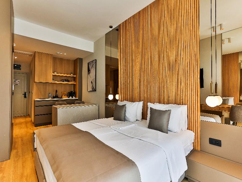 Hotel kingStone Budva image