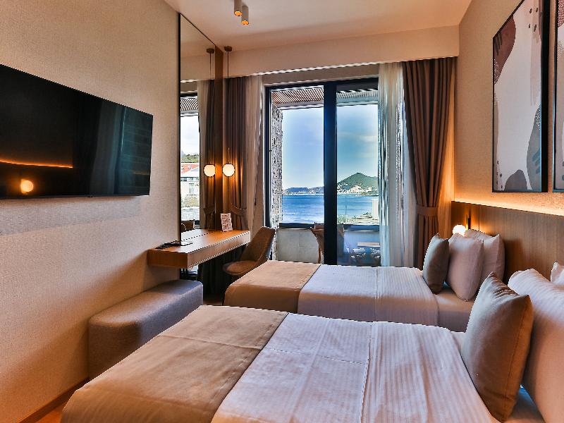 Hotel kingStone Budva image