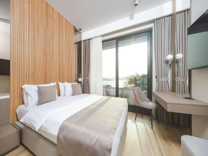 Hotel kingStone Budva image