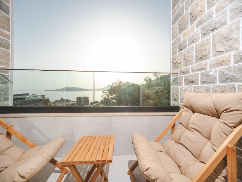 Hotel kingStone Budva image