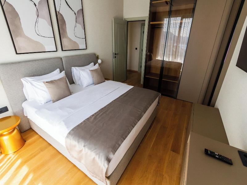 Hotel kingStone Budva image