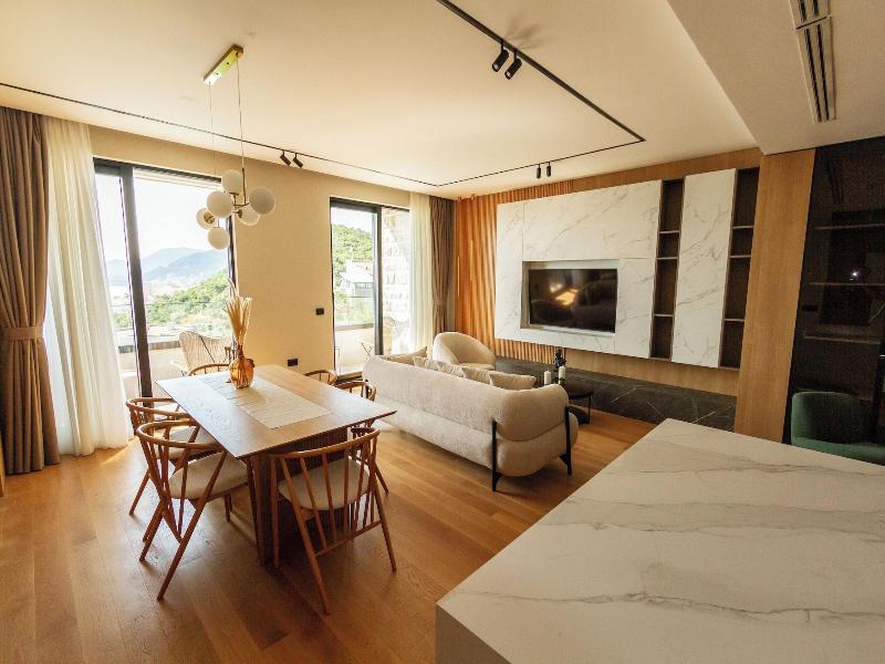 Hotel kingStone Budva image