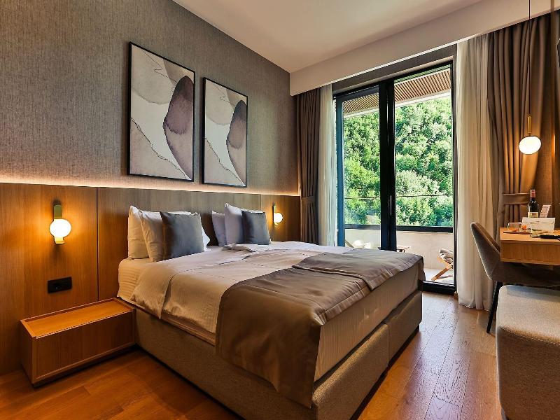Hotel kingStone Budva image