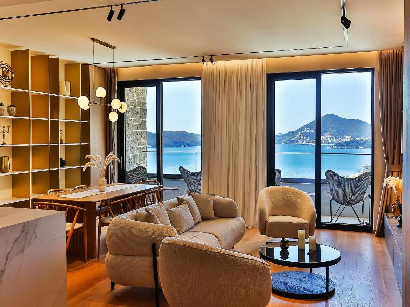 Hotel kingStone Budva image