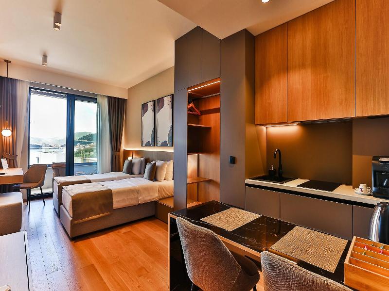 Hotel kingStone Budva image