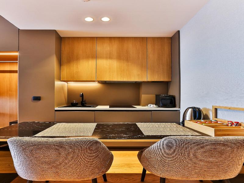 Hotel kingStone Budva image