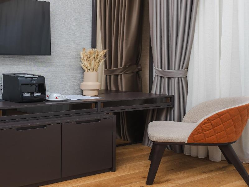 Hotel kingStone Budva image
