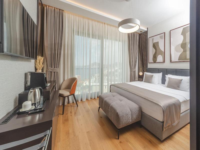 Hotel kingStone Budva image