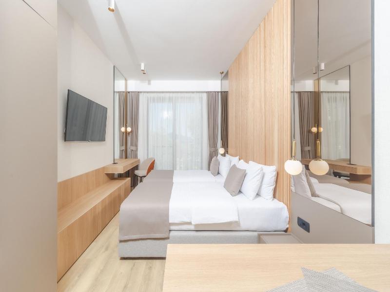 Hotel kingStone Budva image