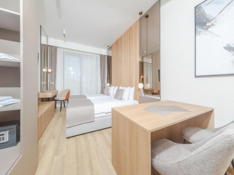 Hotel kingStone Budva image