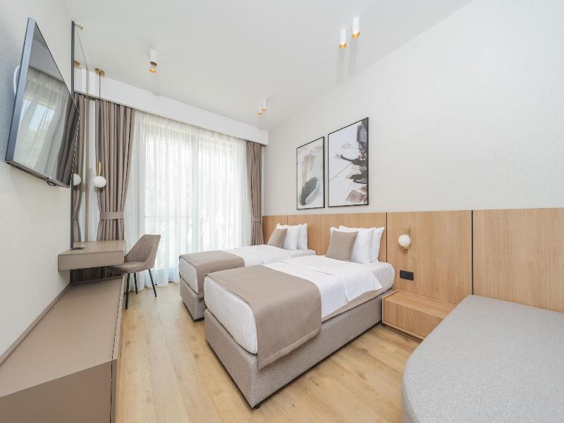 Hotel kingStone Budva image