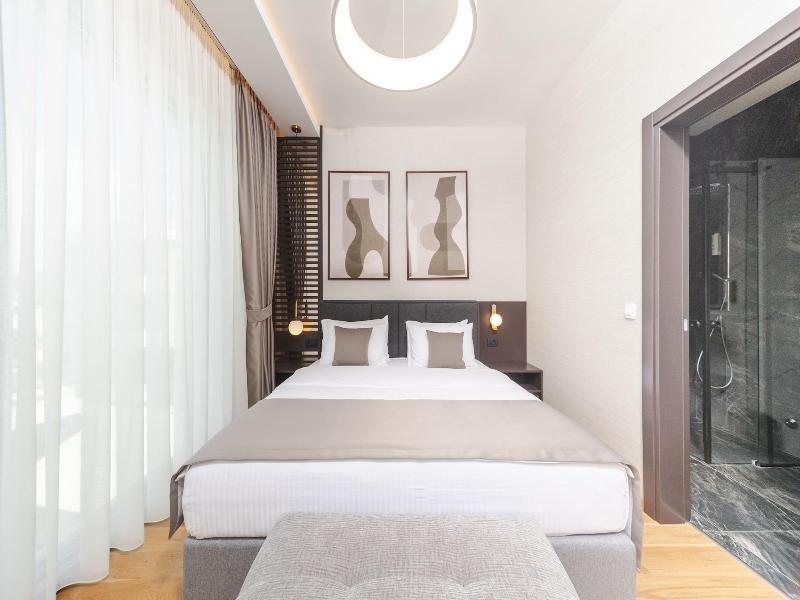 Hotel kingStone Budva image