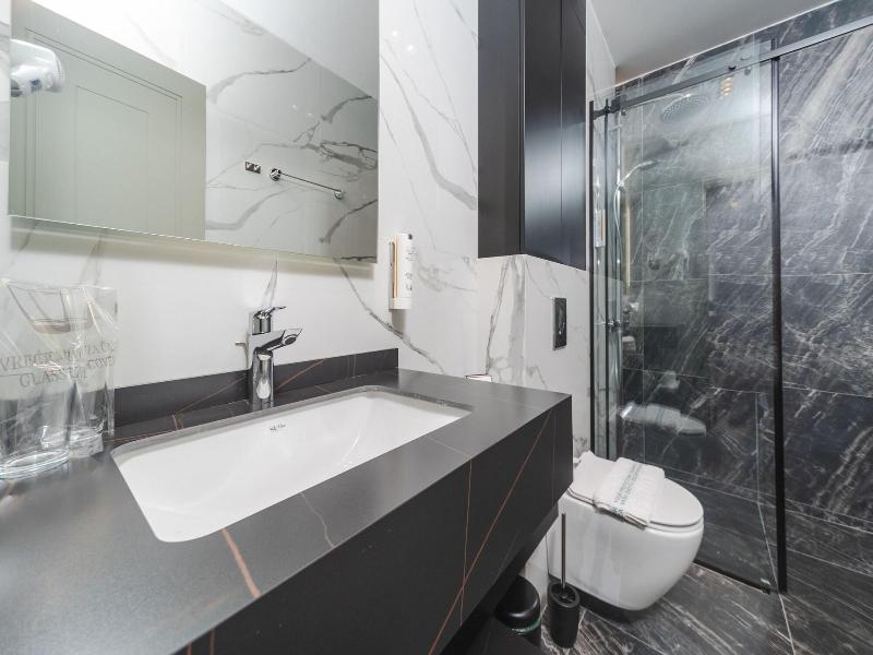 Hotel kingStone Budva image
