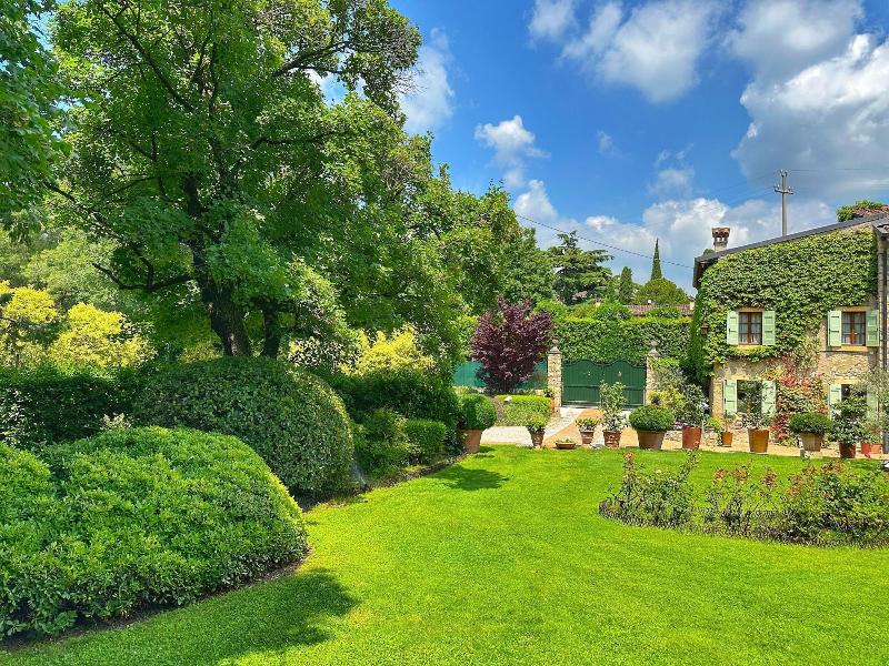 La Magioca - Image 1