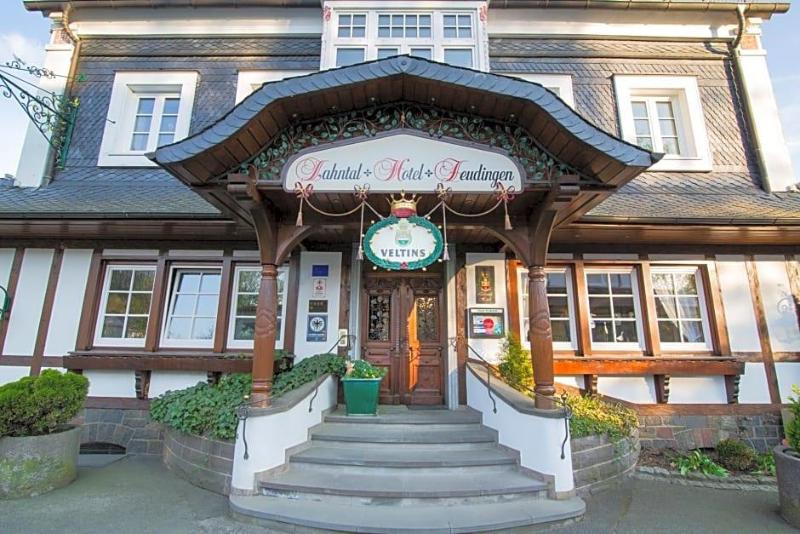 Lahntalhotel Feudingen image