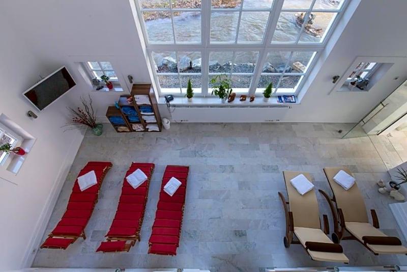 Lahntalhotel Feudingen image