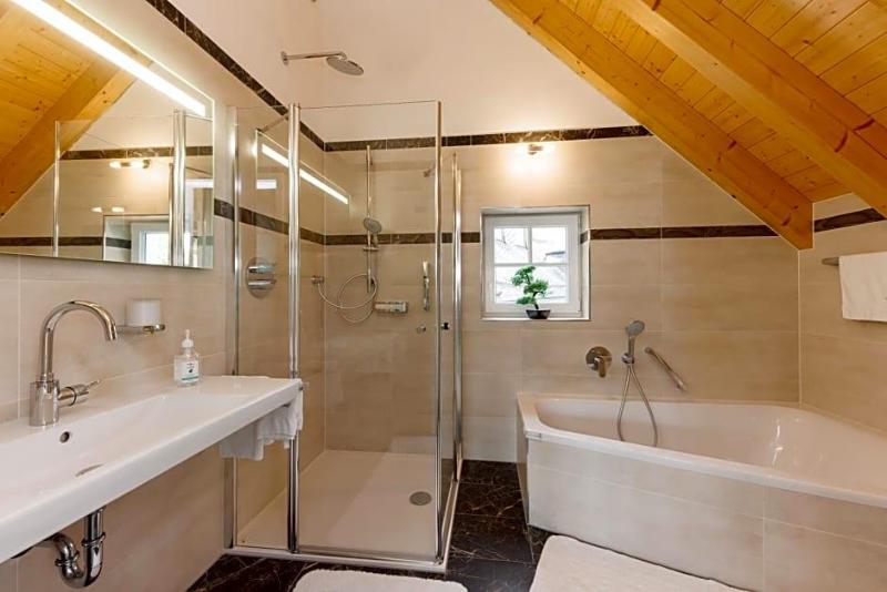 Lahntalhotel Feudingen image