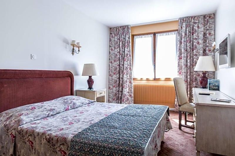 Hotel Million image