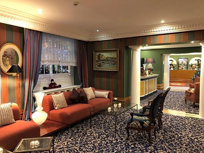Hotel Million image
