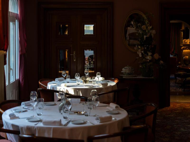 Hotel Million image