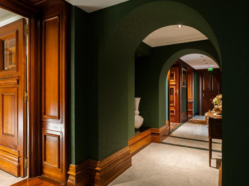 Hotel Million image