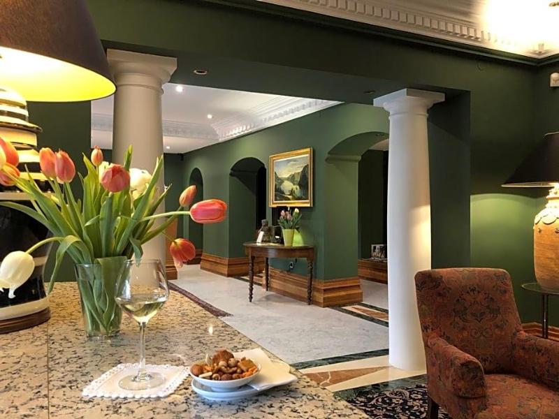 Hotel Million image
