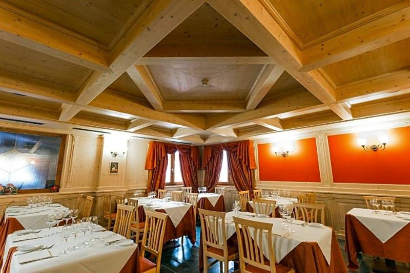 Hotel Arisch image