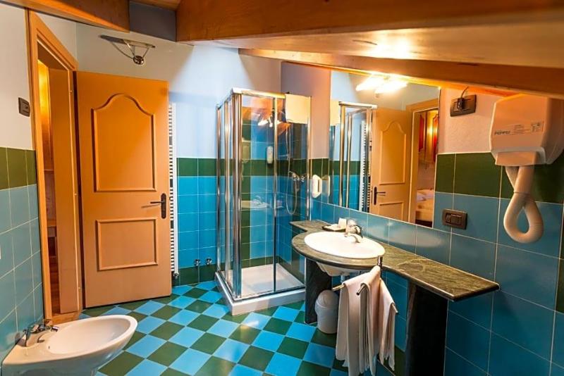 Hotel Arisch image