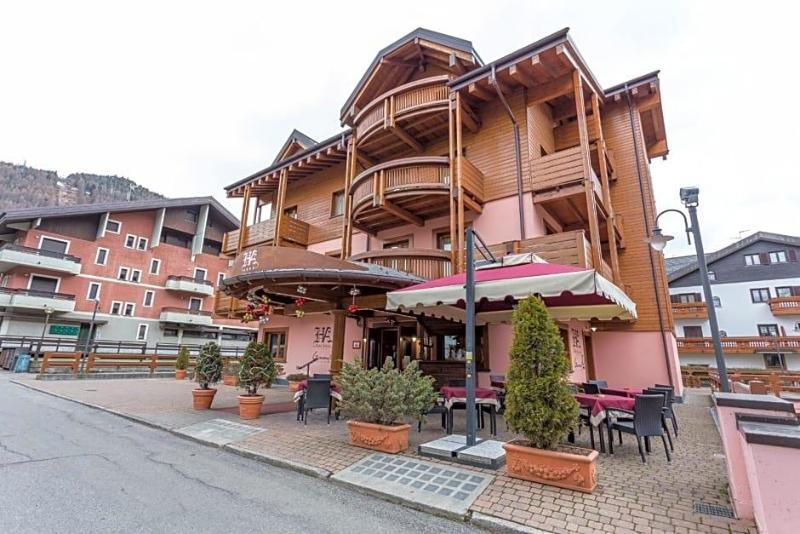 Hotel Arisch image