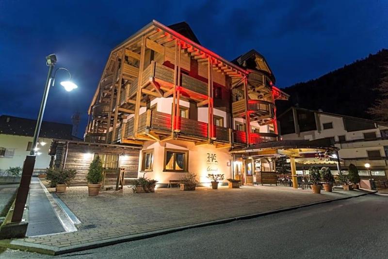 Hotel Arisch image