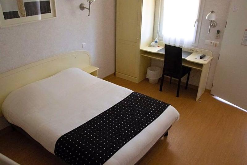 Rev Hotel image