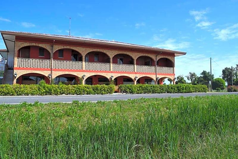 Hotel Da Nino Brussa 340 image