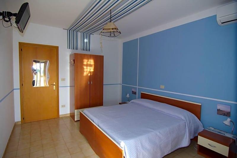 Hotel Da Nino Brussa 340 image