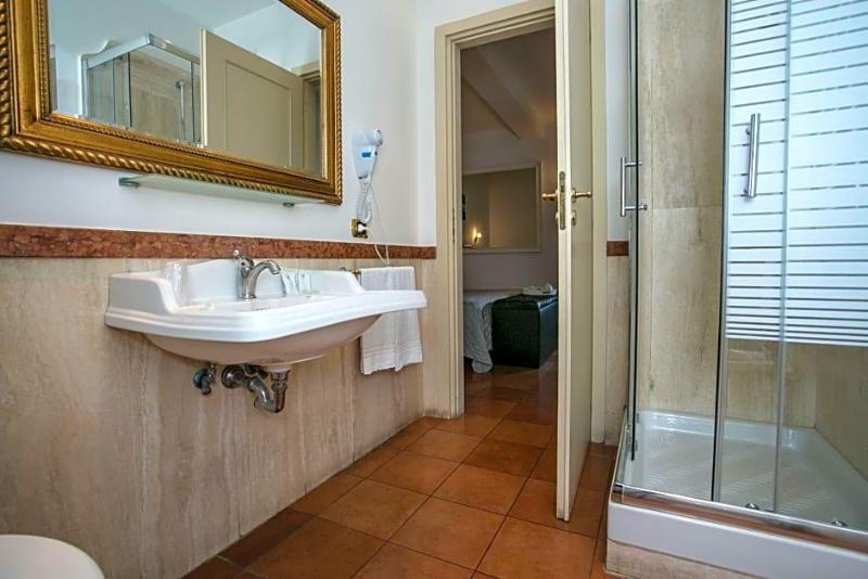 Hotel Quadrifoglio Roma Eur image
