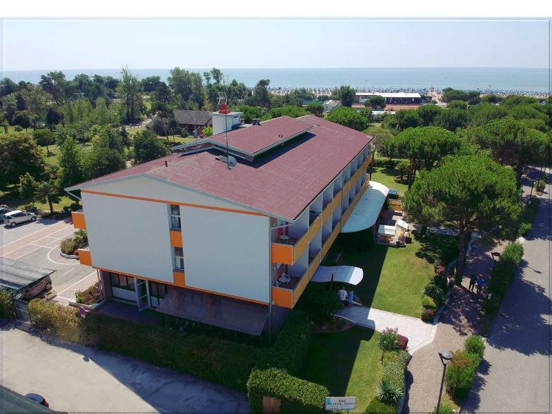 Hotel Hiki image