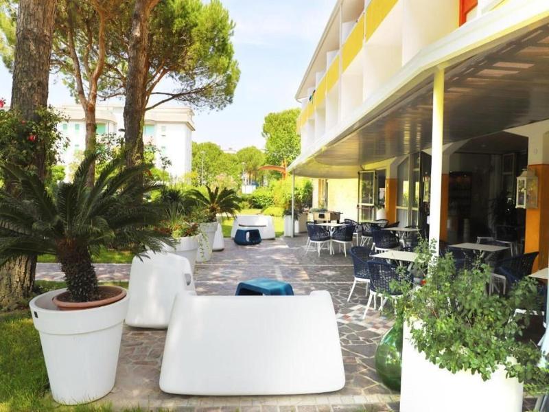 Hotel Hiki image
