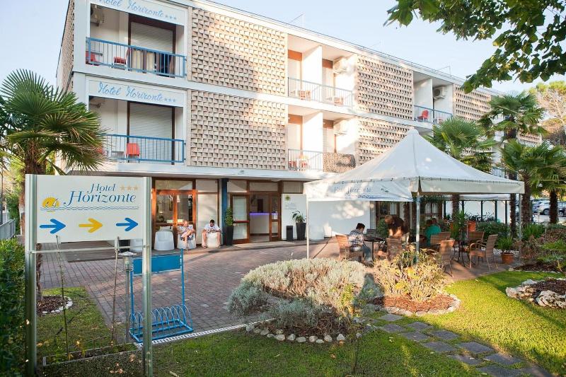 Hotel Horizonte image