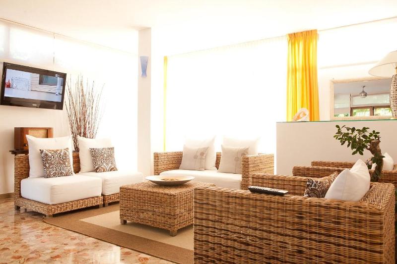 Hotel Horizonte image