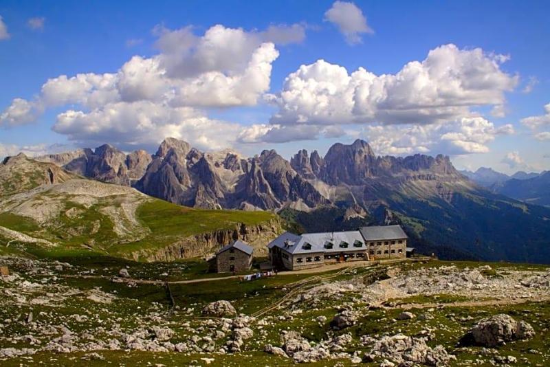 Hotel Pinv image