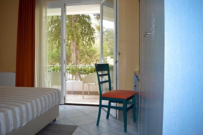 Hotel Chentu Lunas image