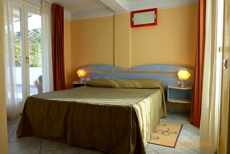 Hotel Chentu Lunas image