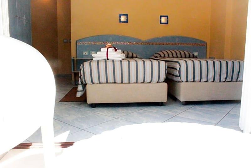 Hotel Chentu Lunas image